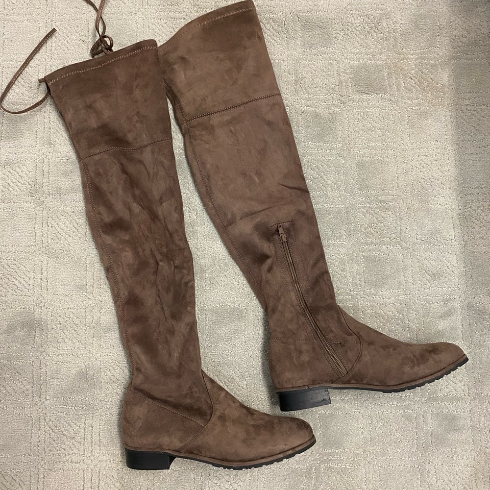 Le Chateau Tan Over-the-Knee Women's Boots